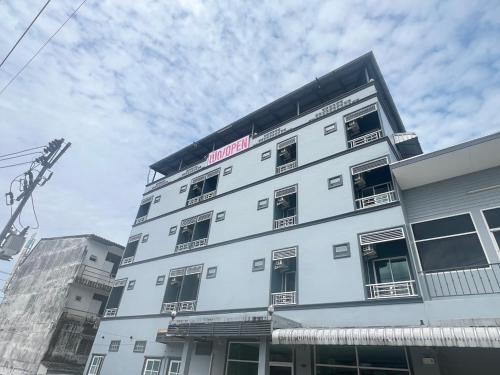 terminal2 hotel phukettown