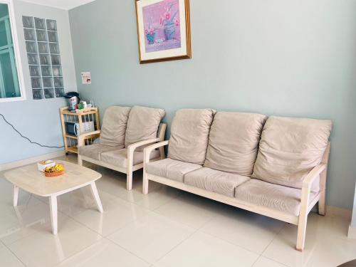 terminal2 hotel phukettown