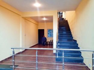 Heaven Hills Resort,,2 star