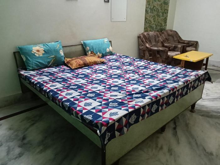 srs guest house