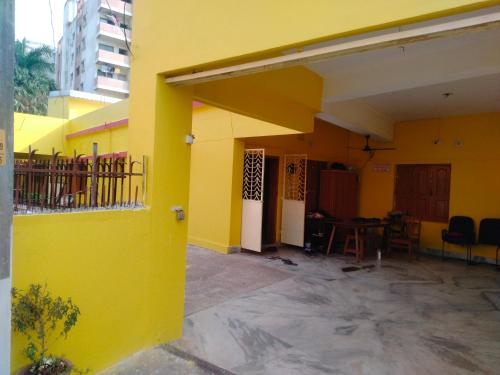 srs guest house