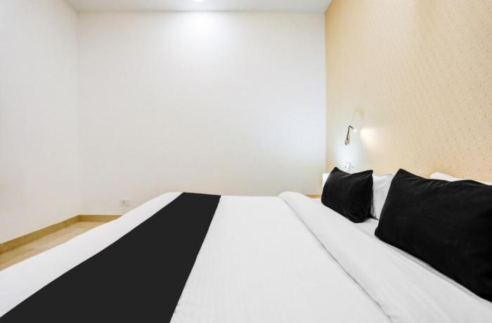 the grand blue hotel