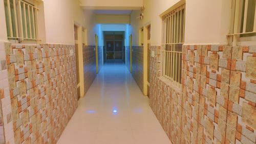 metro suites
