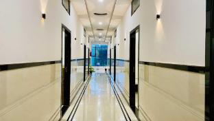 hotel gayatri palace