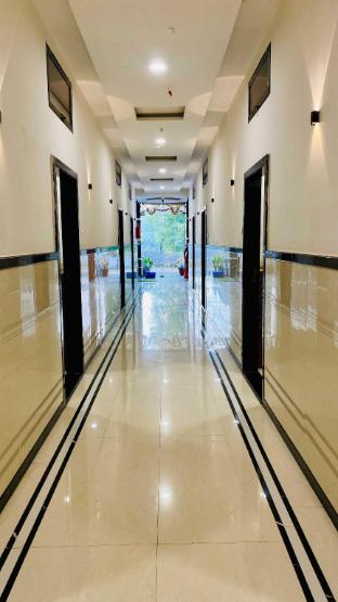 hotel gayatri palace