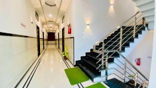 hotel gayatri palace