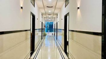 hotel gayatri palace