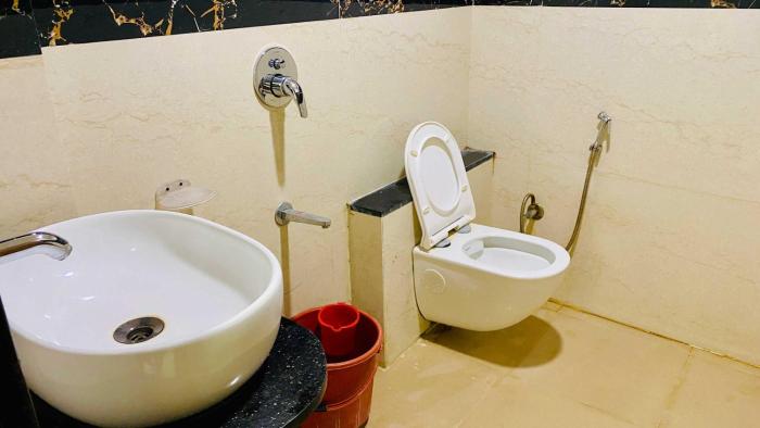 hotel gayatri palace