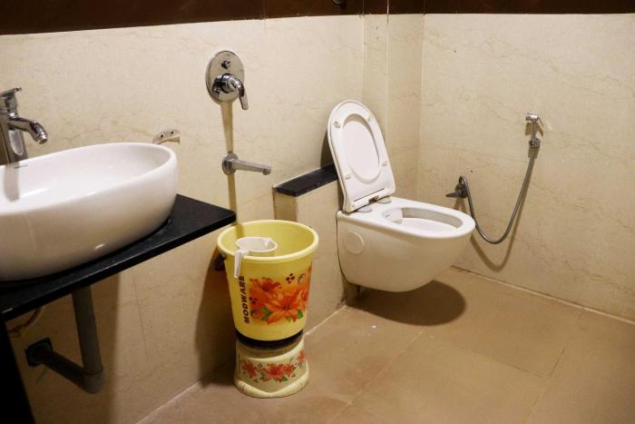 hotel gayatri palace