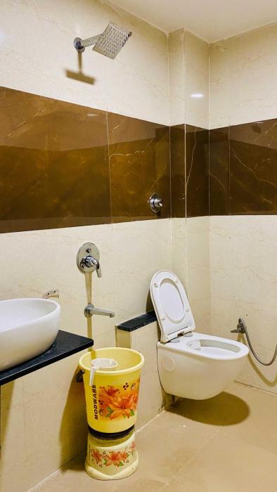 hotel gayatri palace