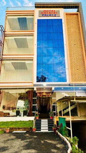 Hotel Gayatri Palace,,2 star