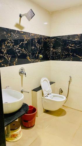 hotel gayatri palace