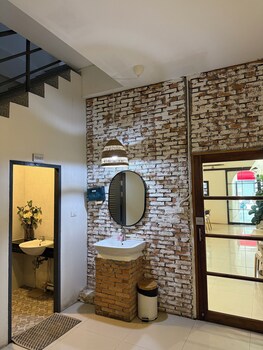 Five Loaves Beds Patong,,3 star