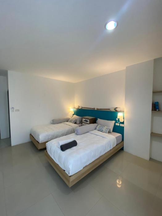 five loaves beds patong