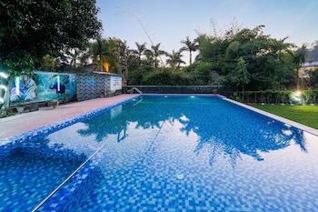 corbett evergreen resort