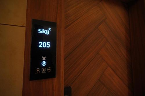 Sky Executive Rooms,,3 star