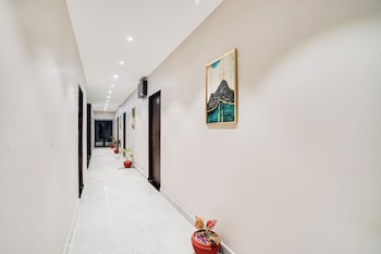 hotel grand aana inn