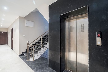 hotel grand aana inn