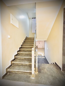 hotel grand aana inn