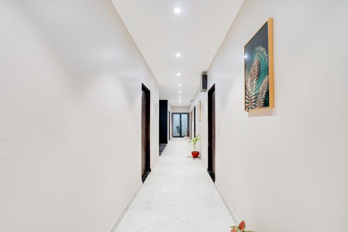 hotel grand aana inn