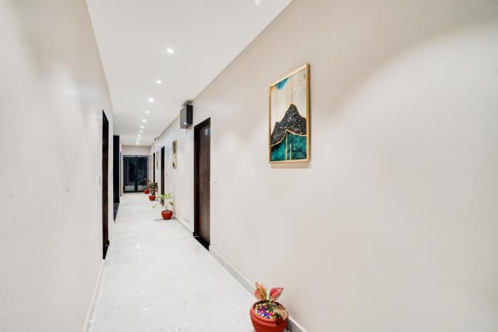 hotel grand aana inn