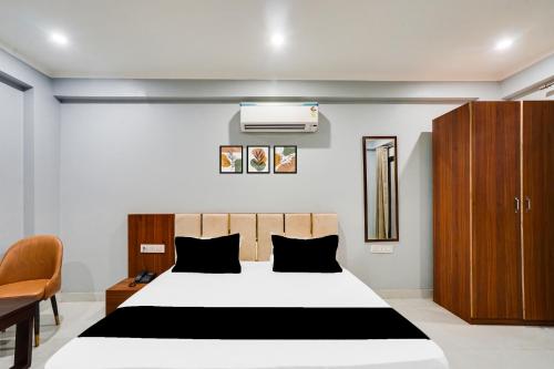 hotel grand aana inn