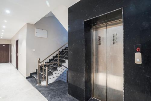 hotel grand aana inn