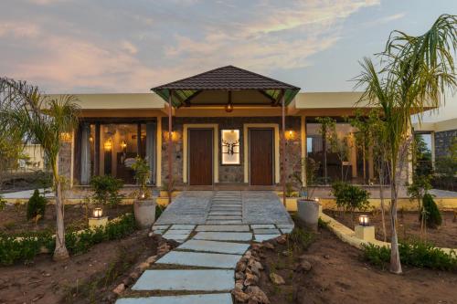 The Grand Sariska Baagh,,3 star