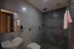 rainwood aurum resort