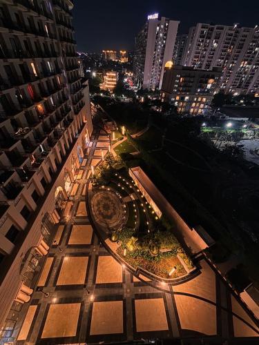 arth studios omaxe hazratganj gomti nagar ext