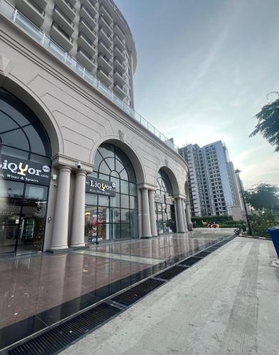 arth studios omaxe hazratganj gomti nagar ext