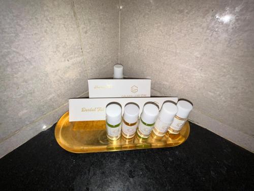 arth studios omaxe hazratganj gomti nagar ext