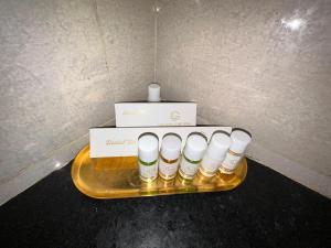 arth studios omaxe hazratganj gomti nagar ext