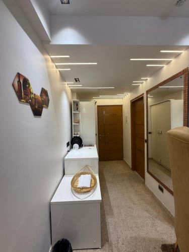 arth studios omaxe hazratganj gomti nagar ext