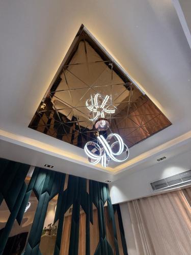 arth studios omaxe hazratganj gomti nagar ext