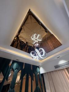 arth studios omaxe hazratganj gomti nagar ext