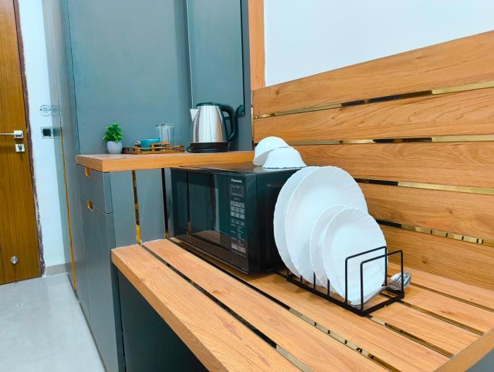 arth studios omaxe hazratganj gomti nagar ext