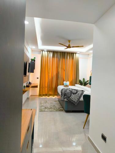 arth studios omaxe hazratganj gomti nagar ext