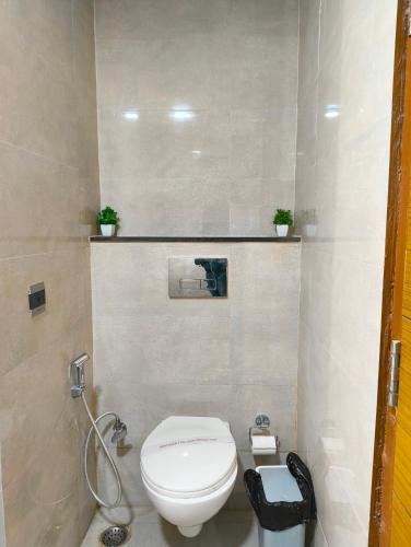 arth studios omaxe hazratganj gomti nagar ext