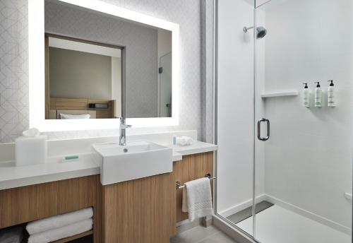 springhill suites by marriott troy dayton
