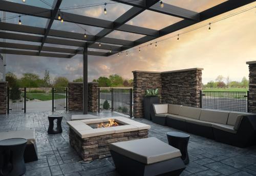 springhill suites by marriott troy dayton