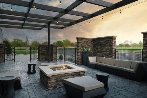springhill suites by marriott troy dayton
