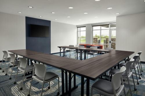 springhill suites by marriott troy dayton