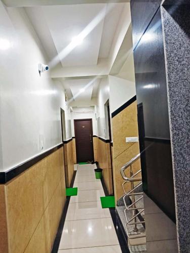 hotel ronvix madiwala