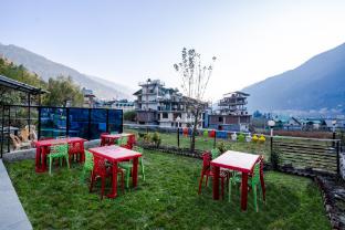 rudra mountain inn