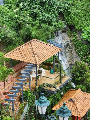 kacholam serviced villa