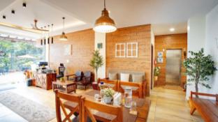 kacholam serviced villa