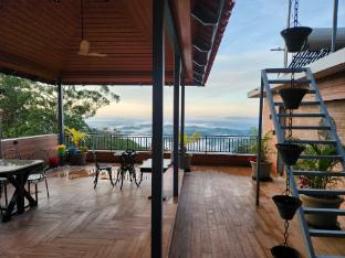 kacholam serviced villa