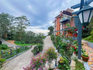 kacholam serviced villa