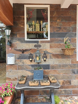 kacholam serviced villa